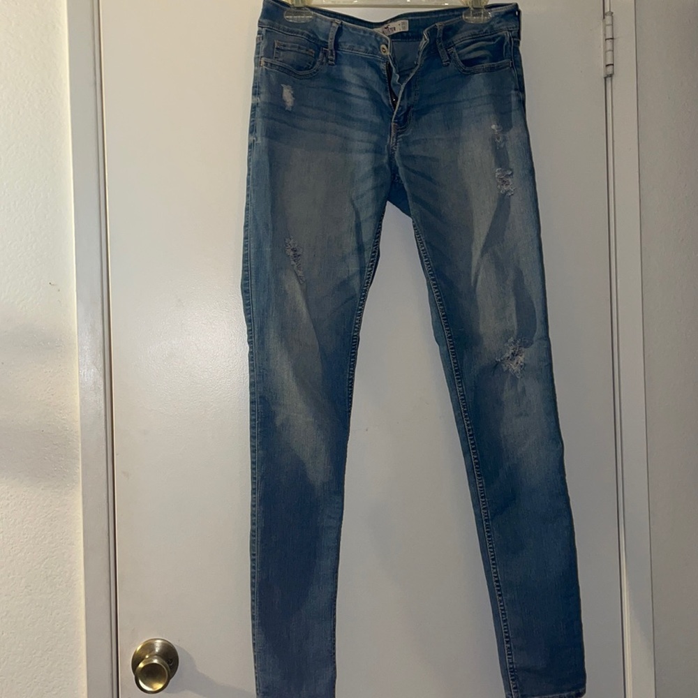 Hollister Ripped Style Skinny Jeans - 7L